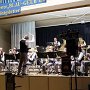 Nun aber Glenn Miller im Swing-Rhythmus.